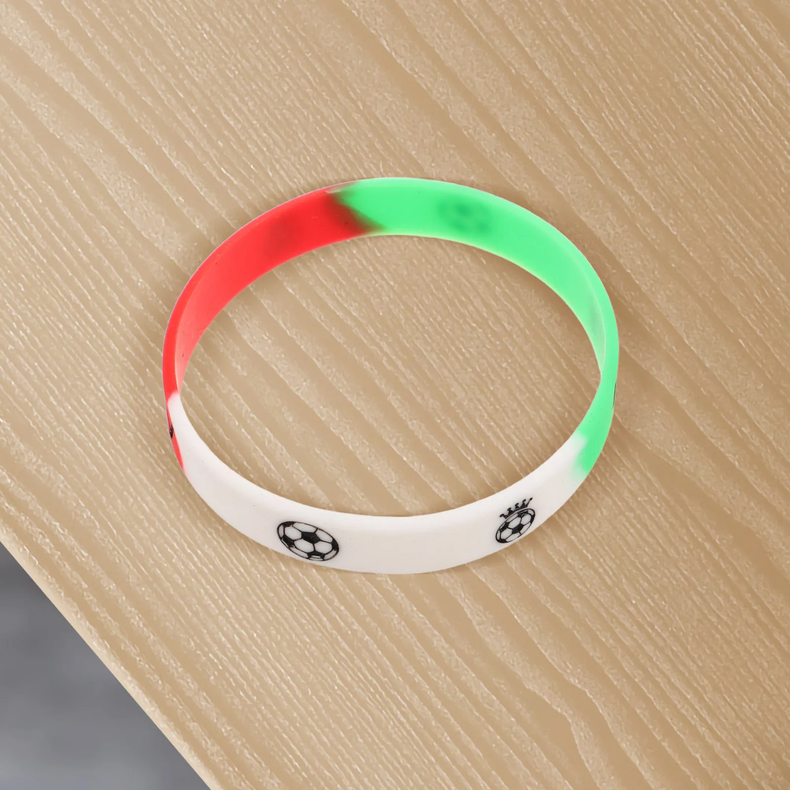 

15Pcs Eye-Catching Italy Bracelets Lightweight Silicone Wristbands for Football Parties Casual Wear Football Bracelets Bulk