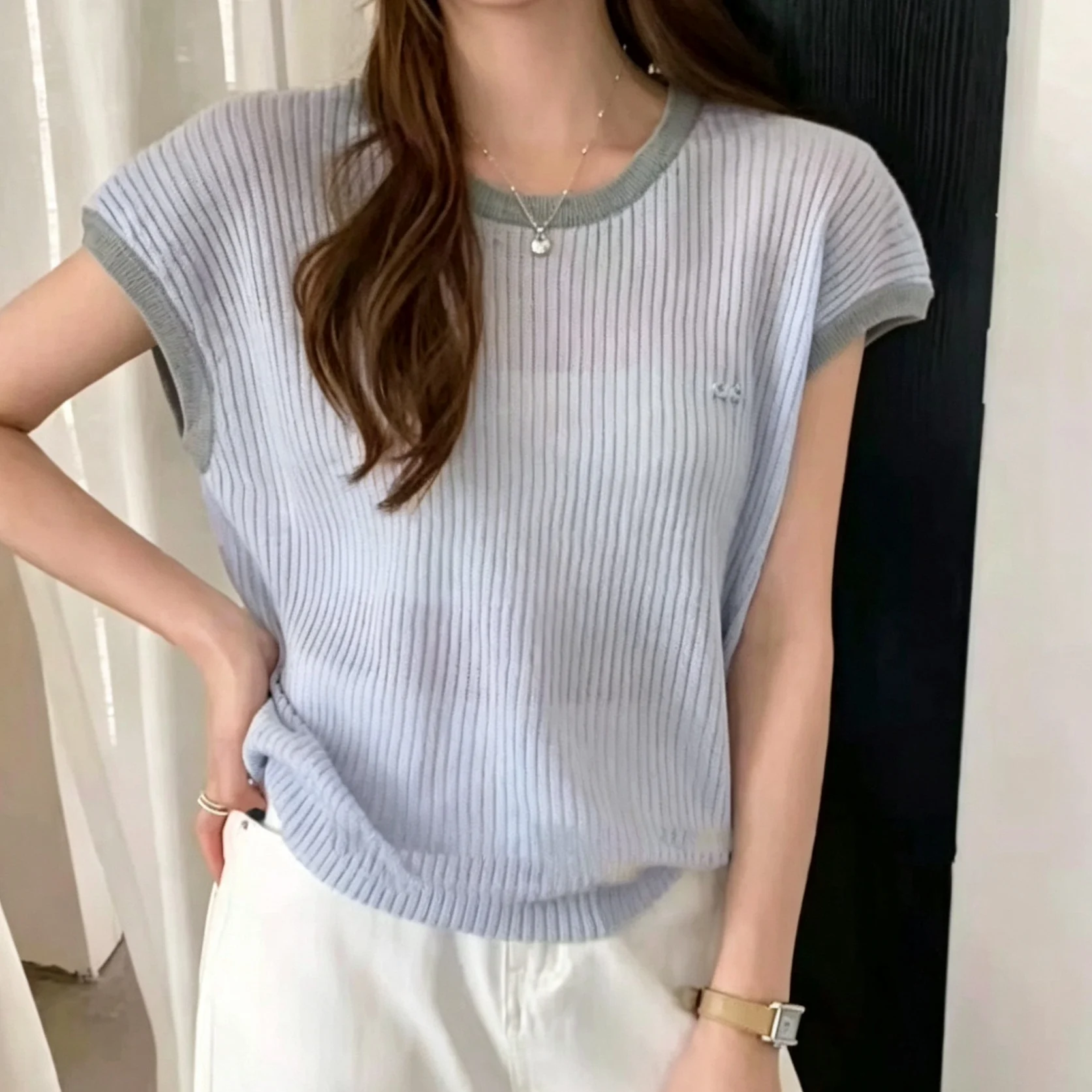 

Elegant Grey Blue Contrast Color round Neck Bamboo Ray Knitted Vest Shoulder Top Women Summer Thin Breathable Sleeveless Shirt