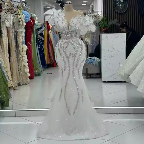 Luxurious Evening Dresses Diamond Encrusted Lace Embroidered Evening Gown Fitted Fishtail Long Formal Dress Prom Dresses