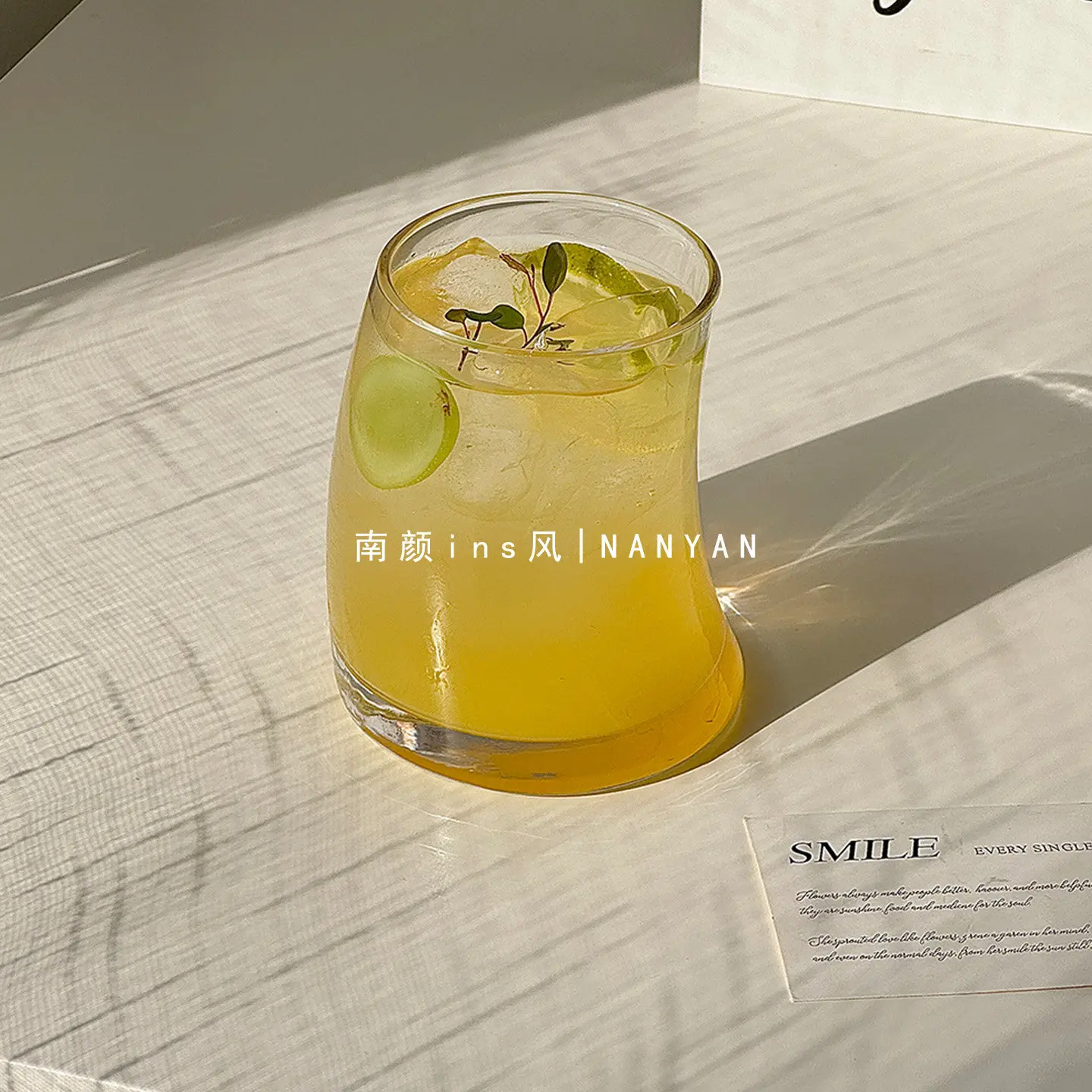 350ml Special-Shaped Glass 2026 New Party Crescent Shape Creative Transparent Glasses Large Capacity Round Juicy Coffee Cup