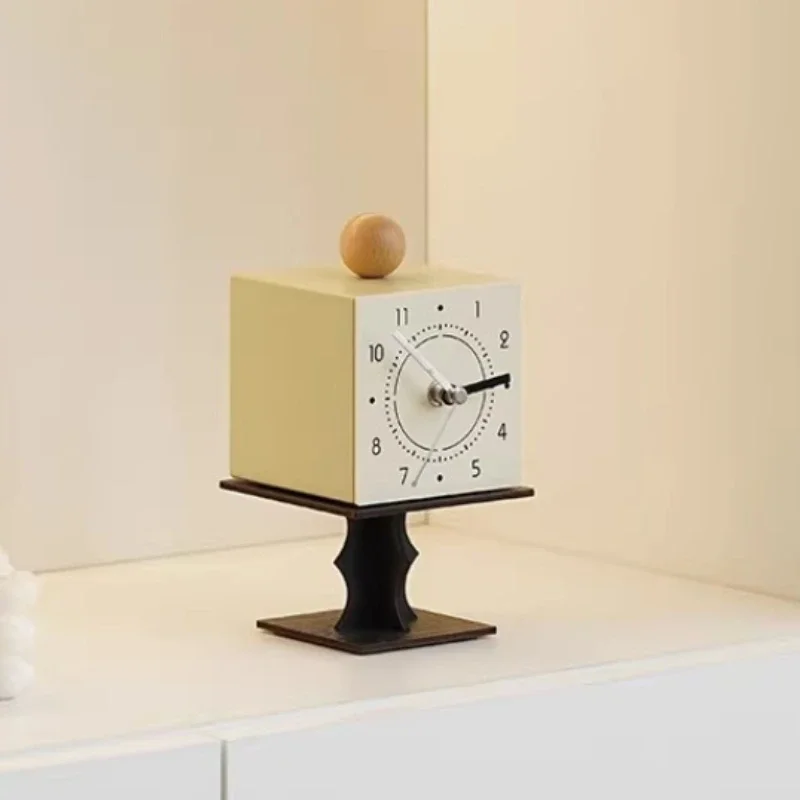 Office Ornament Table Clock Creativity Fashionable Design Sense Table Clock Exquisite Elegant Home Deco Relogio De Mesa YS40CC