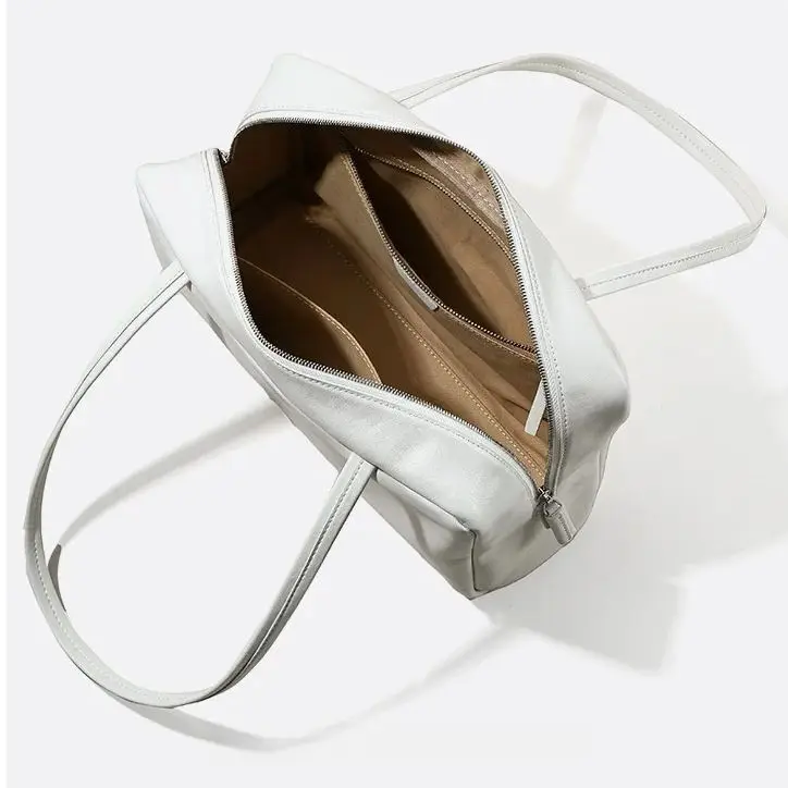 Large-capacity Women's Top-Grain Vegetable-Tanned Leather Underarm Bag Stylish and Versatile Genuine Leather Shoulder Bag Soft