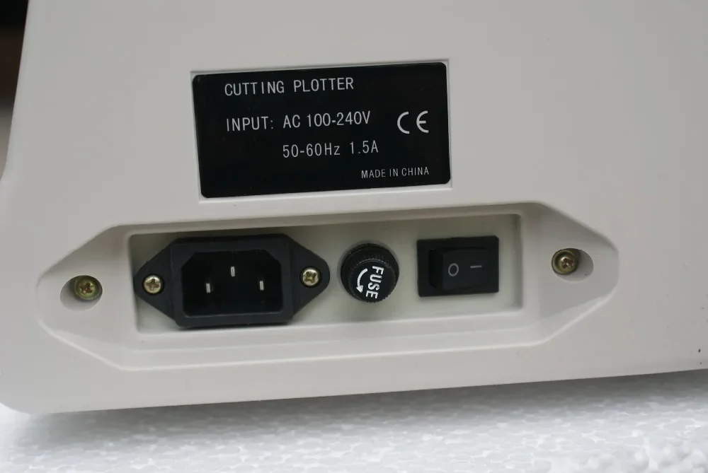 macchina da taglio per plotter in vinile adesivo veloce ed efficiente con prezzo di fabbrica