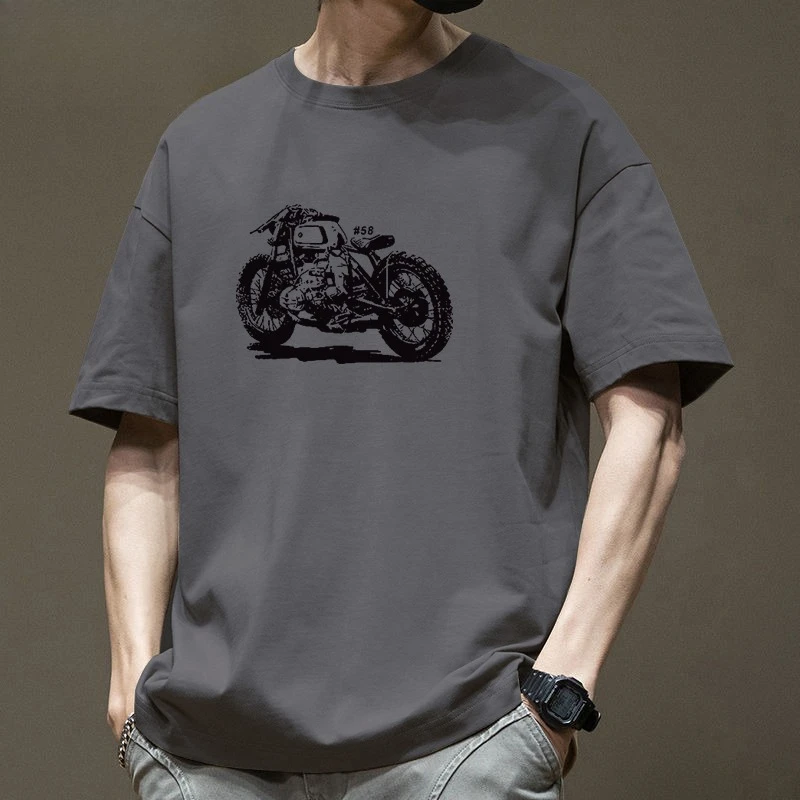 تي شيرت جديد لخريف وشتاء 2025 من القطن الخالص للرجال ملابس فضفاضة وغير رسمية أنيقة ومتعددة الاستخدامات