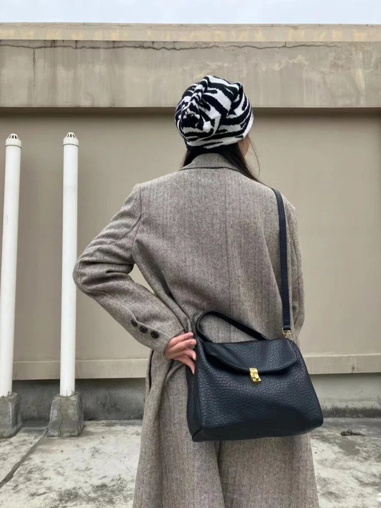Office Lady Big Capacity Brief Commuter Shoulder Handbags Fashion Tote Underarm Bag All Match Bags