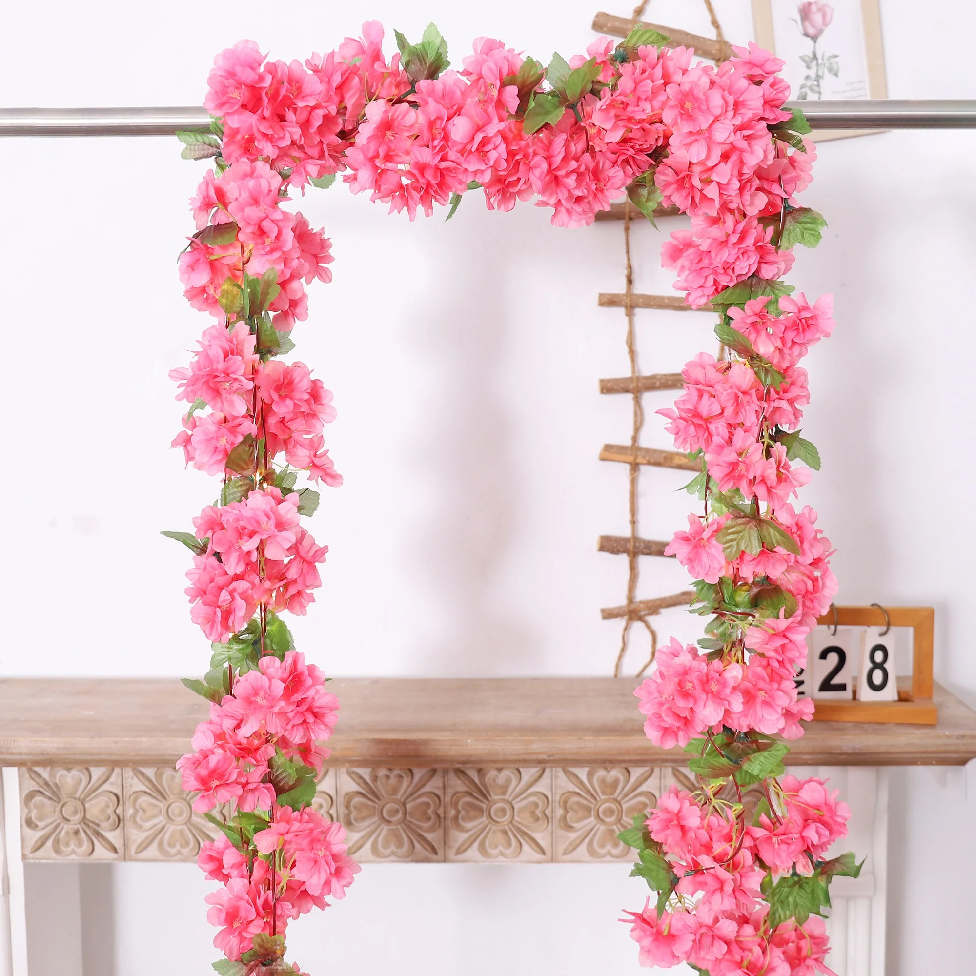 230 cm Kirschblüten-Kunstblumen, Sakura-Girlande, Hochzeitsbogen, Hintergrund, Garten, Zuhause, Party, Dekoration, Seide, gefälschte Pflanzen, Ranke – Detail 4