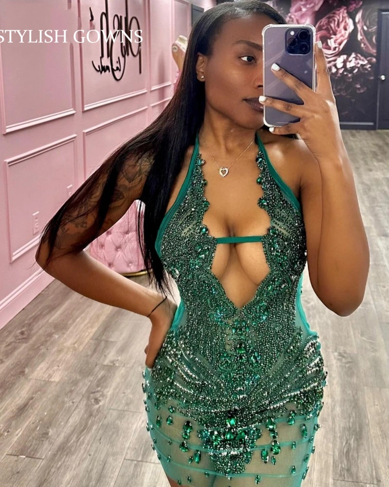 

Green Halter Short Prom Dresses For Black Girl Bead Birthday Party Dress Crystal Mini Cocktail Homecoming Robe De Bal Customized
