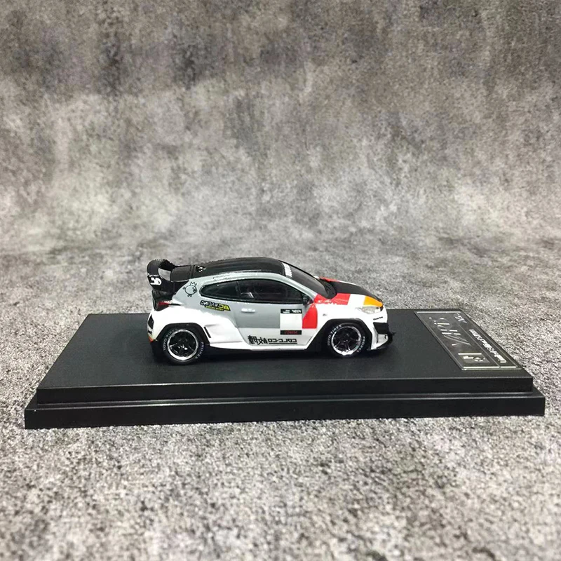 HKM 1:64 Model Car GR Yaris Pandem Rocket Bunny Wide Body Refitting