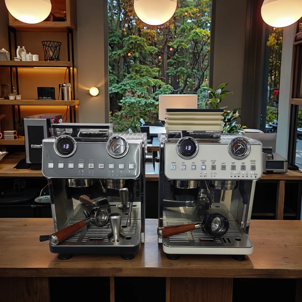 ماكينة اسبريسو كهربائية، غلايات مزدوجة، مضخات مزدوجة، ماكينة قهوة مدمجة مدمجة للاستخدام المنزلي في المتجر