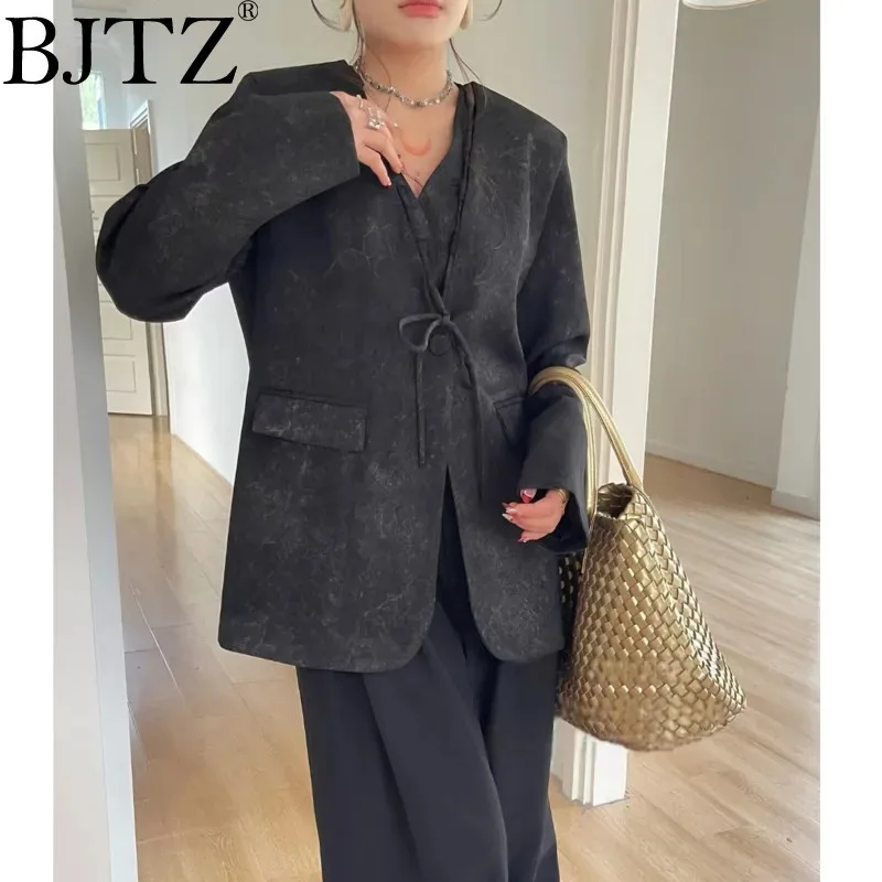 BJTZ Cor Pura Design Simples Sense 2025 Primavera E Outono Novo Temperamento All-in-one Feminino Com Decote Em V Casaco Colete Conjunto