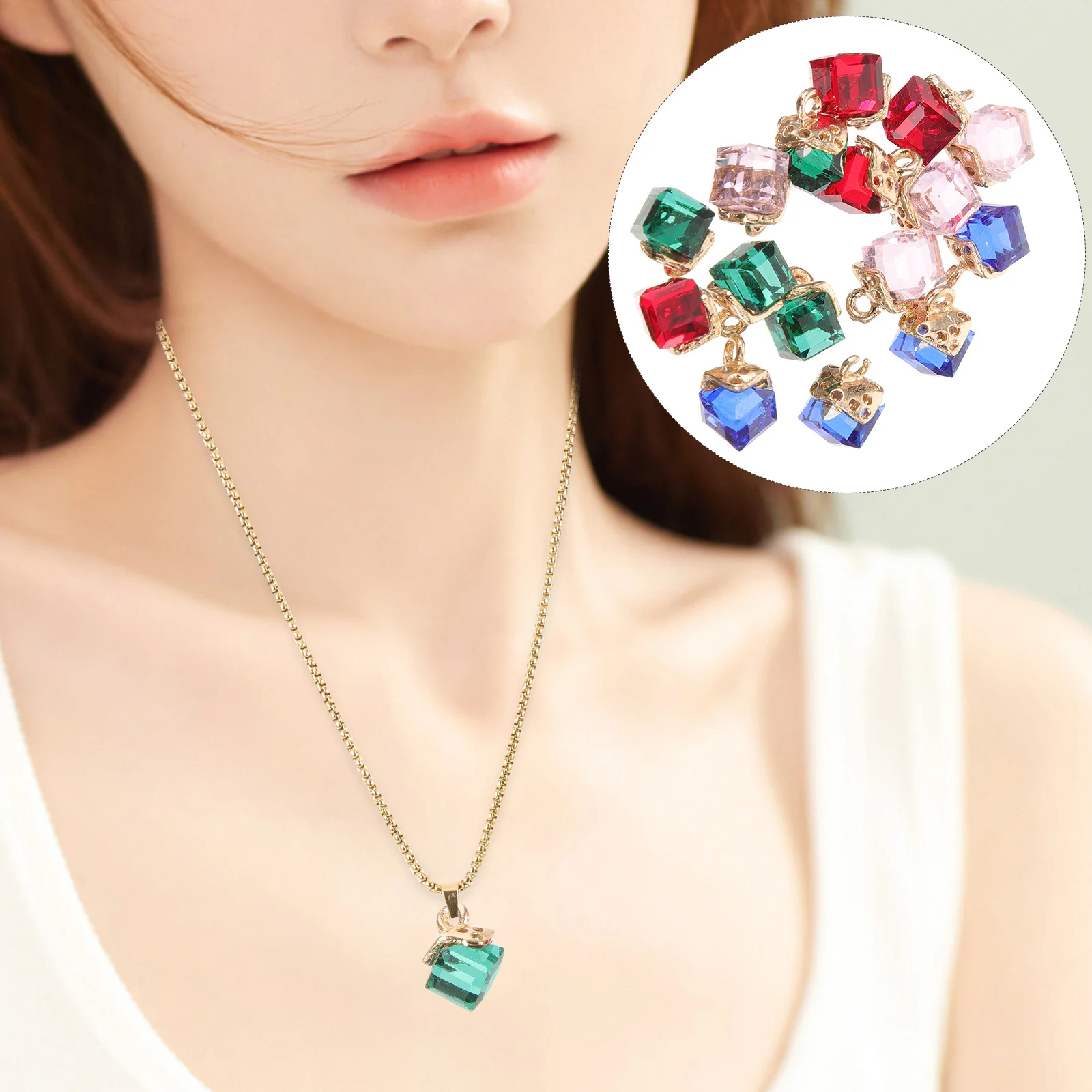 

40 Pcs Crystal Pendant Adorable Breath Charms Cubic Jewelry Pendants Bag Ornaments Glass Zinc Alloy Keychain DIY