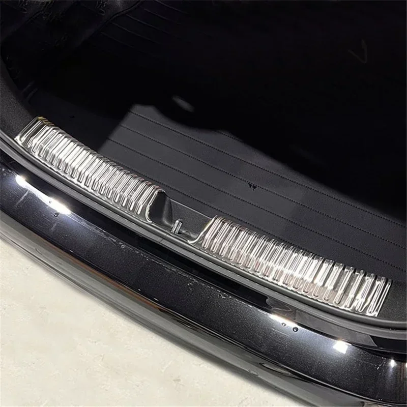 WELKINRY สําหรับ Benz E-Class W214 6th Gen 2023-2025 ไฟท้ายรถด้านหลังกล่องประตูประตู Trunk BOOT Doorsill เกณฑ์ Scuff เหยียบ Trim