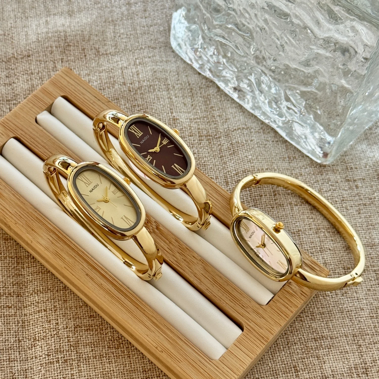 

Women's High-end Roman Scale Quartz Watch Simple Gold Bracelet Ladies Watches Oval Dial Wristwatches Clock Dress Montre Femme