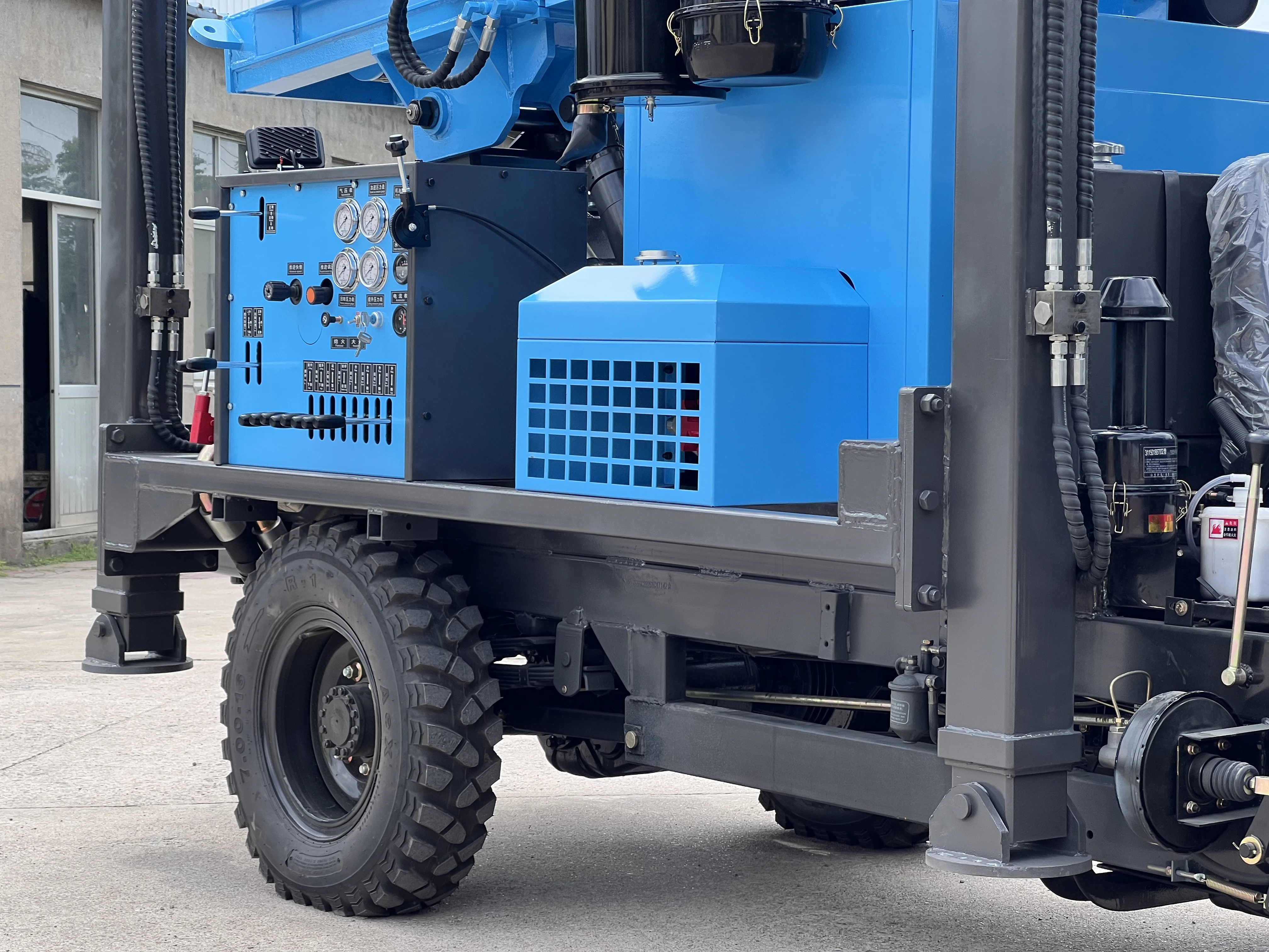 맞춤형 삼륜차 장착 200m 심도 수중 시추기