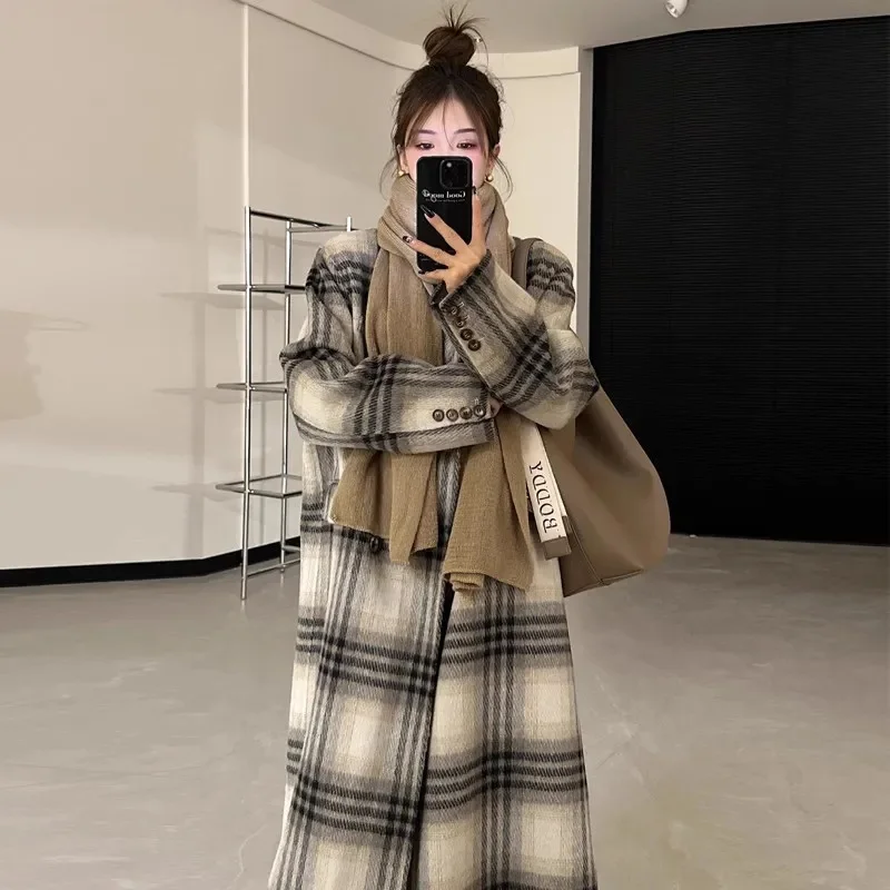 2023 New Long Winter Coat Heavy industry Chinese Style Thick Fashionable Slim-Fit Embroidered Lace Woolen Coat Lengthen Ladies