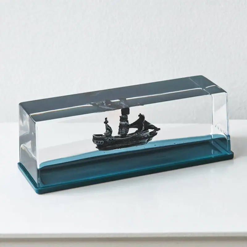 The Black Pearl Cruise Ship Liquid Bottle Floating Table Decompressions Toys Boutique Gifts Home Decoration Office Decorations