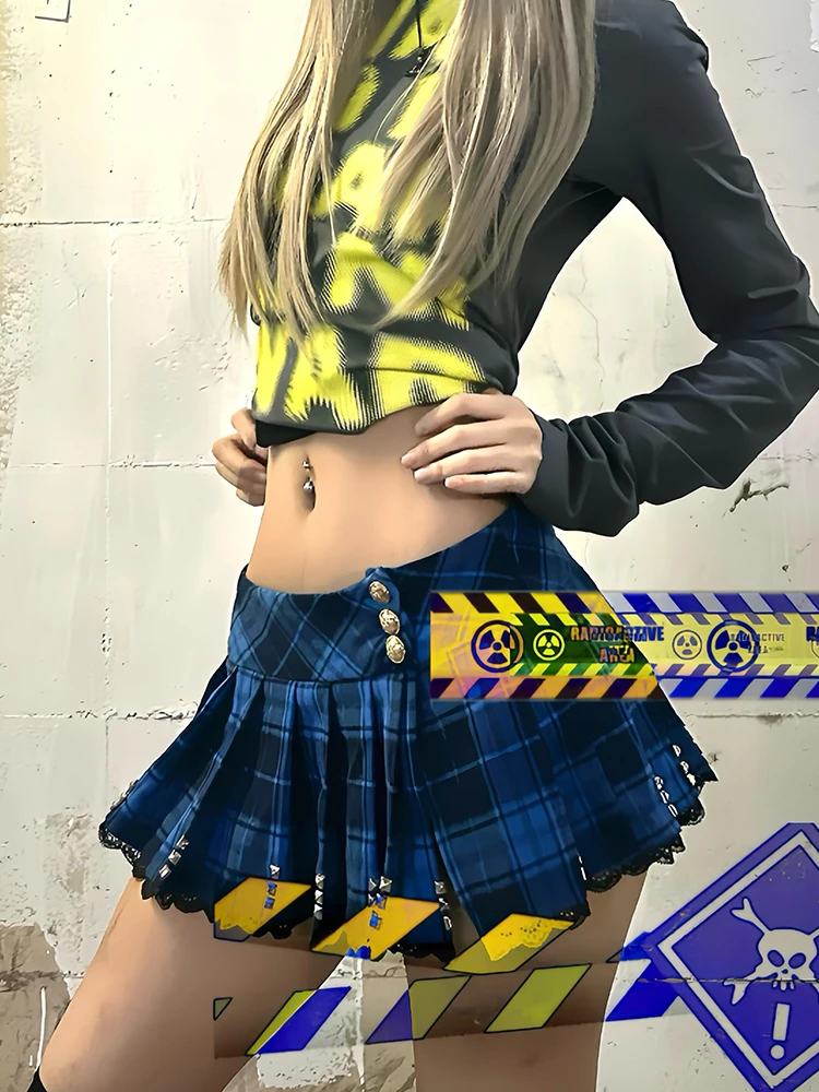 REDDACHiC Dichtgeknoopt Wrap Vrouwen Mini Rok Vintage Patchwork Kant Klinknagels Open Been Gedrapeerde Plooirok JK Zomer Grayu Y2k Kleding