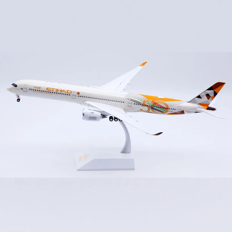 XX20339 Alloy Collectible Plane Gift JC Wings 1:200 Etihad Airways 