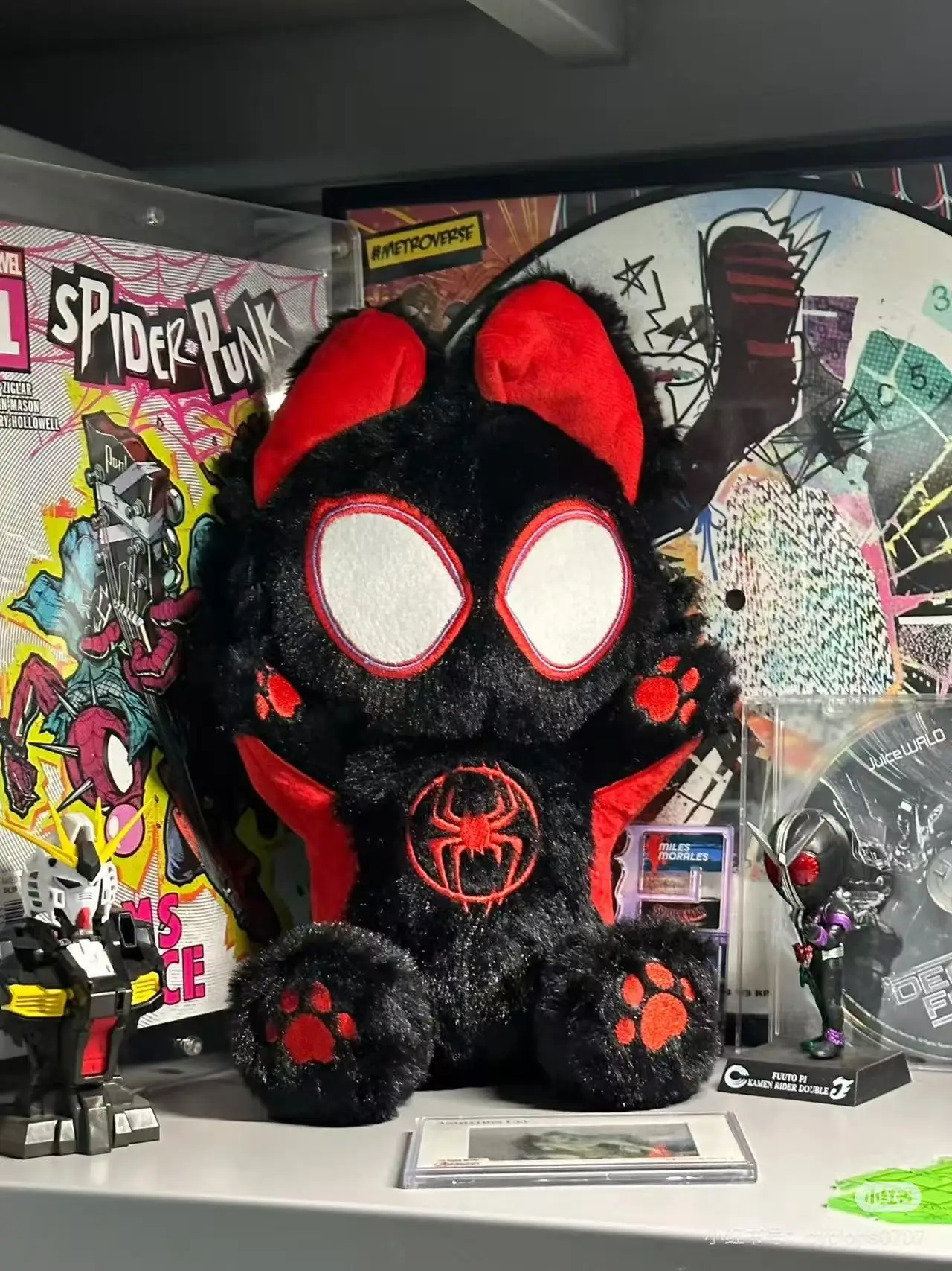 

25cm Disney Spider-Man Character Peripheral Miles Cat Shape Kawaii Plush Doll Home Decoration Christmas Birthday Surprise Gift