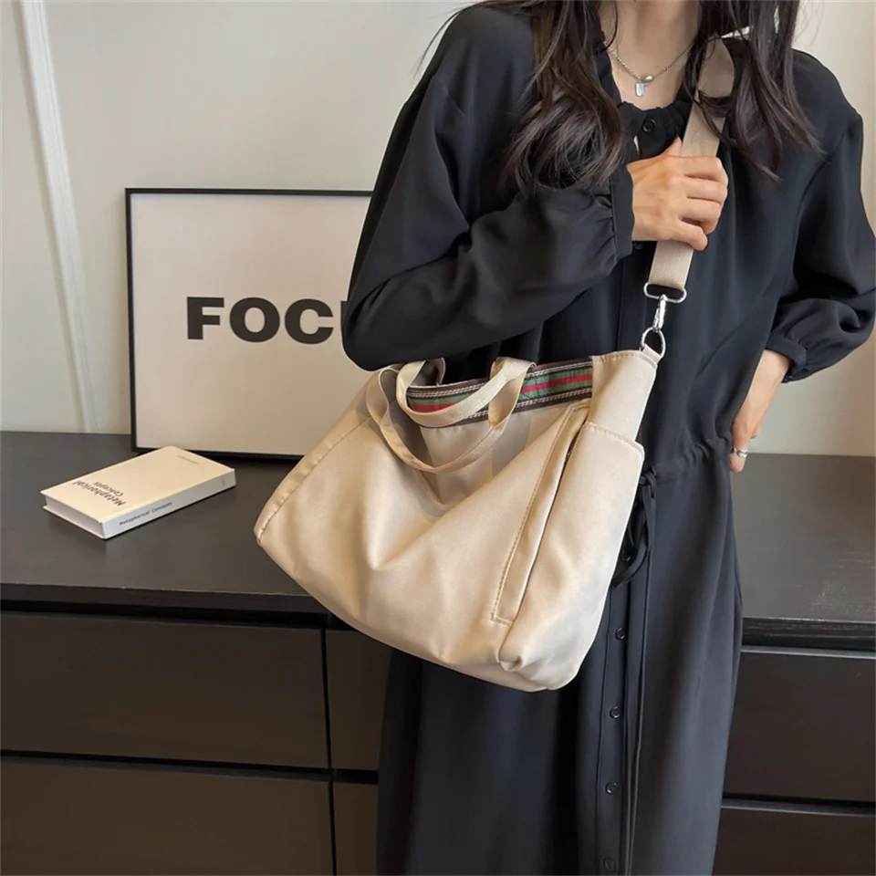 Women's Leisure Retro Canvas Shoulder Bags Large-capacity Ethnic Style Tote Bags Female Fashion Solid Color Versatile Handbags