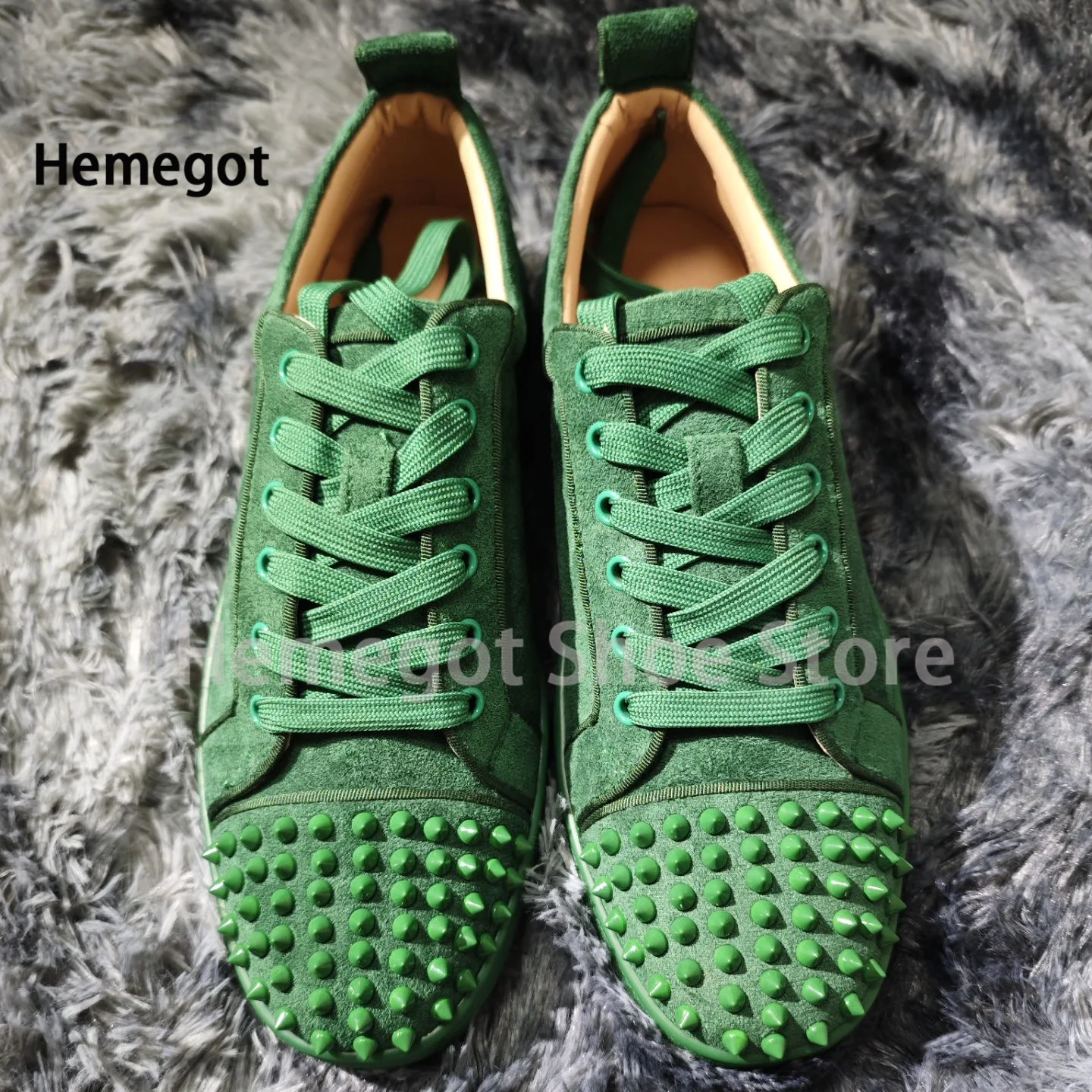 

Green Rivet Low Top Shoes Men's Casual Board Shoes High Quality Brand Lace-Up Solid Color Shoes Sneakers Black Red Blue Flats