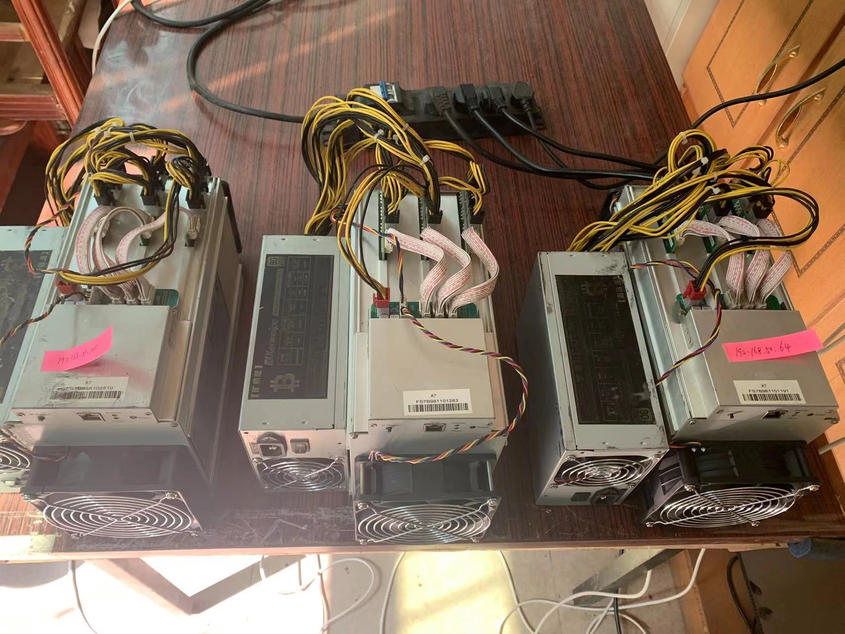 ماكينة تعدين مستعملة من FusionSilicon X7 262G X11 Asic مع جهاز تعدين PSU داش أفضل من STU-U6 Innosilicon A5 A6 Antminer D7 D5