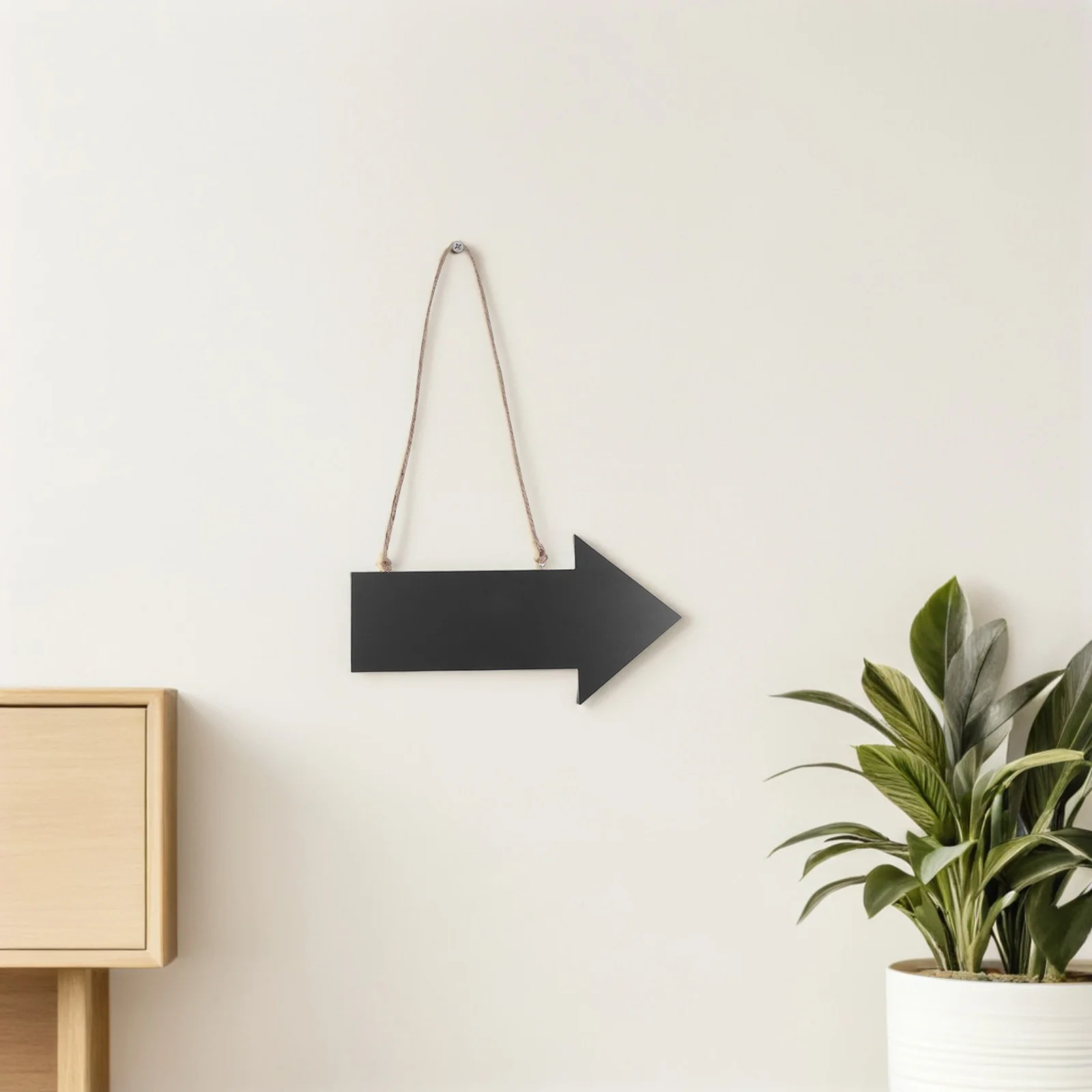 

2Pcs Chalkboard Sign with Twine Hanger Wooden Arrow Directional Marker for Farmhouse Interior Decor Black Hanging Plaque