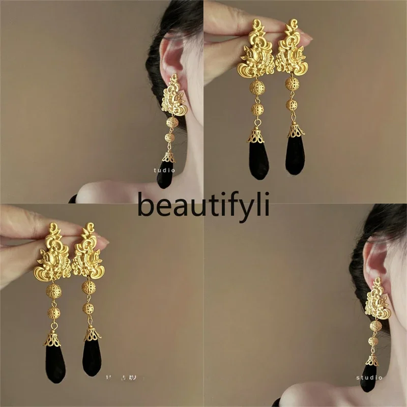 Guofeng Xiangyun hollow earrings! New Chinese cheongsam earrings metal fringed earrings