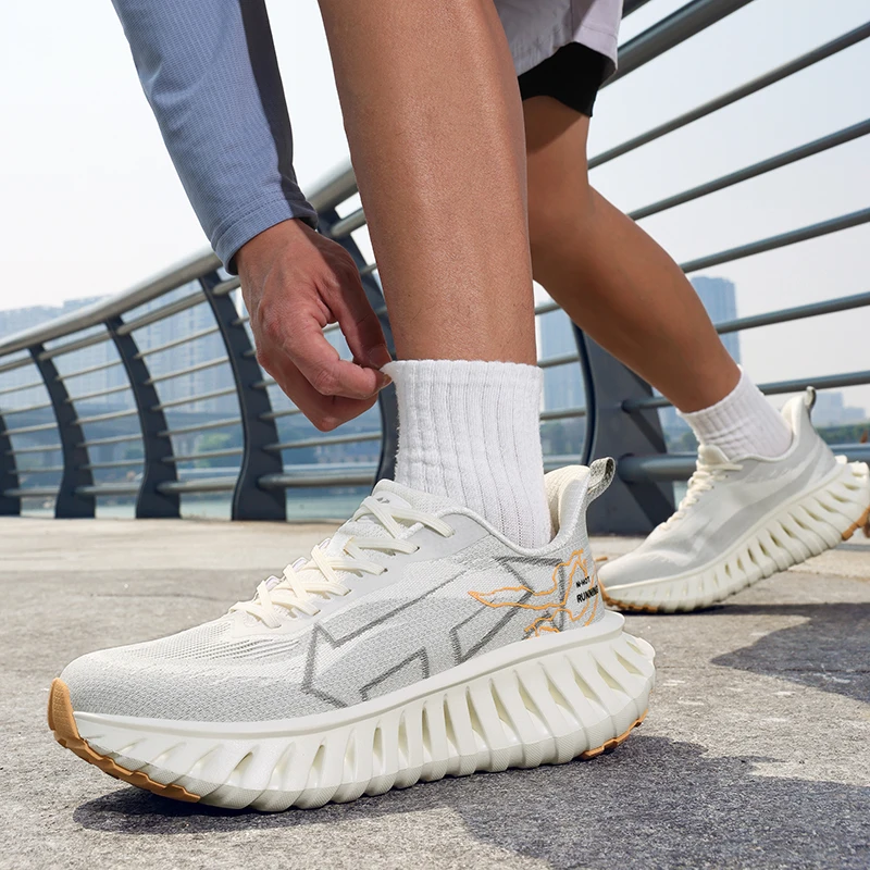 

Men Running Shoes Couple Jogging Luxury shoes Trainer Sneakers Outdoor Non-Slip Breathable Cushioning Race Mesh Off-road Shoes