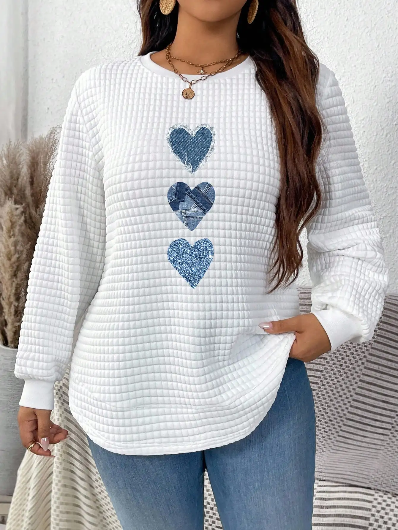 

White Waffle Knit Sweatshirt with Blue Heart Print, Long Sleeve Crew Neck, Casual Fall Top for Women