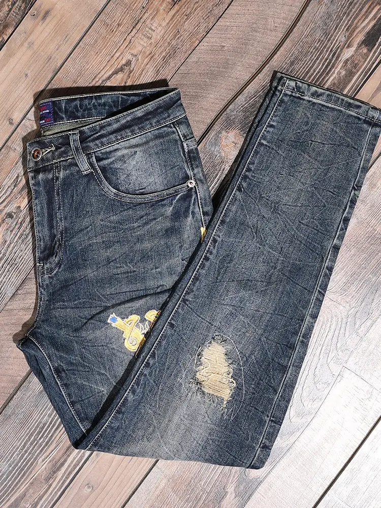 2026 New American Style Retro Jeans for Men with Piercing Tide Brand High end Fashion Embroidery Slimming Small Foot Long Pants