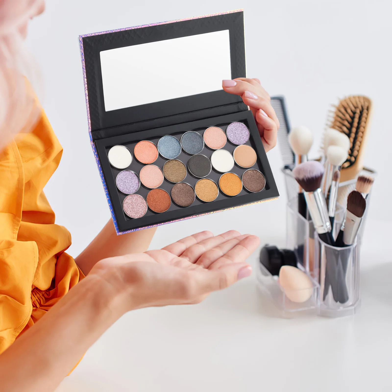 

1 set Metal Pans Scraper Magnetic Makeup Palette Large Capacity Empty Eyeshadow Tray ganizer Cosmetics Container