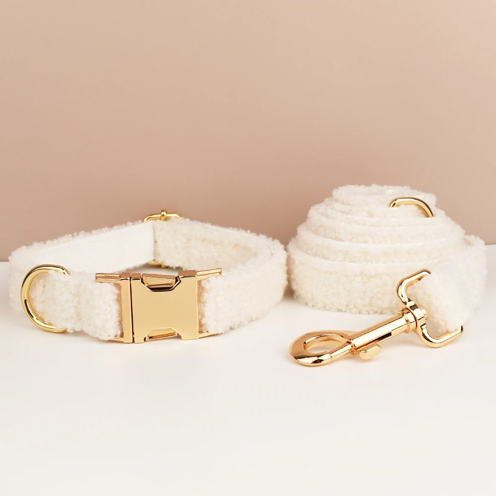 Handgebreide honden trouwketting voor kerstmis en de winter_voghion.com