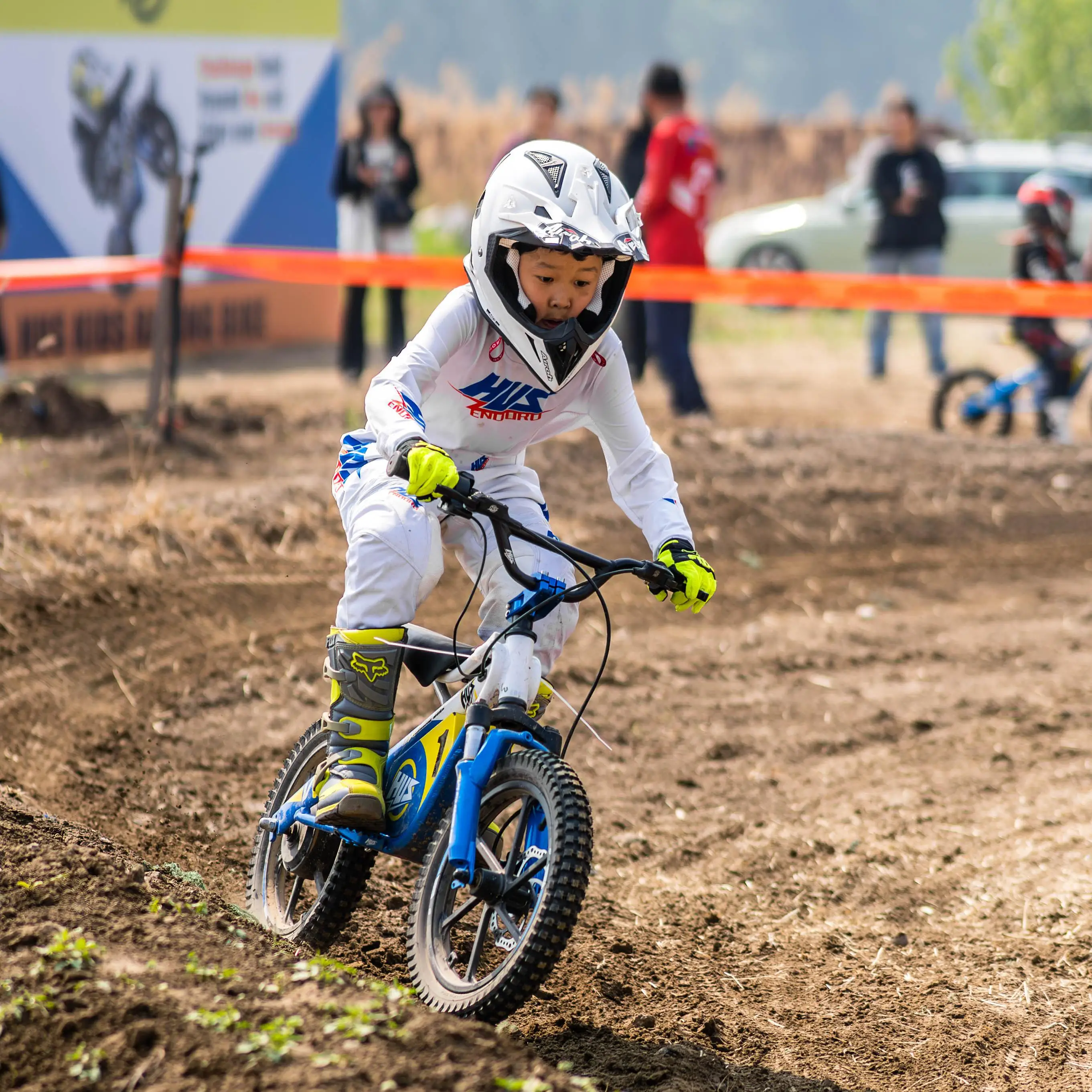 دراجة أطفال 2025 دراجة سباق كهربائية للأطفال 653 وات جودة عالية وسريعة دراجة أطفال ترابية على الطرق الوعرة 12 16 18 20 بوصة دراجة كهربائية بإطارات #2