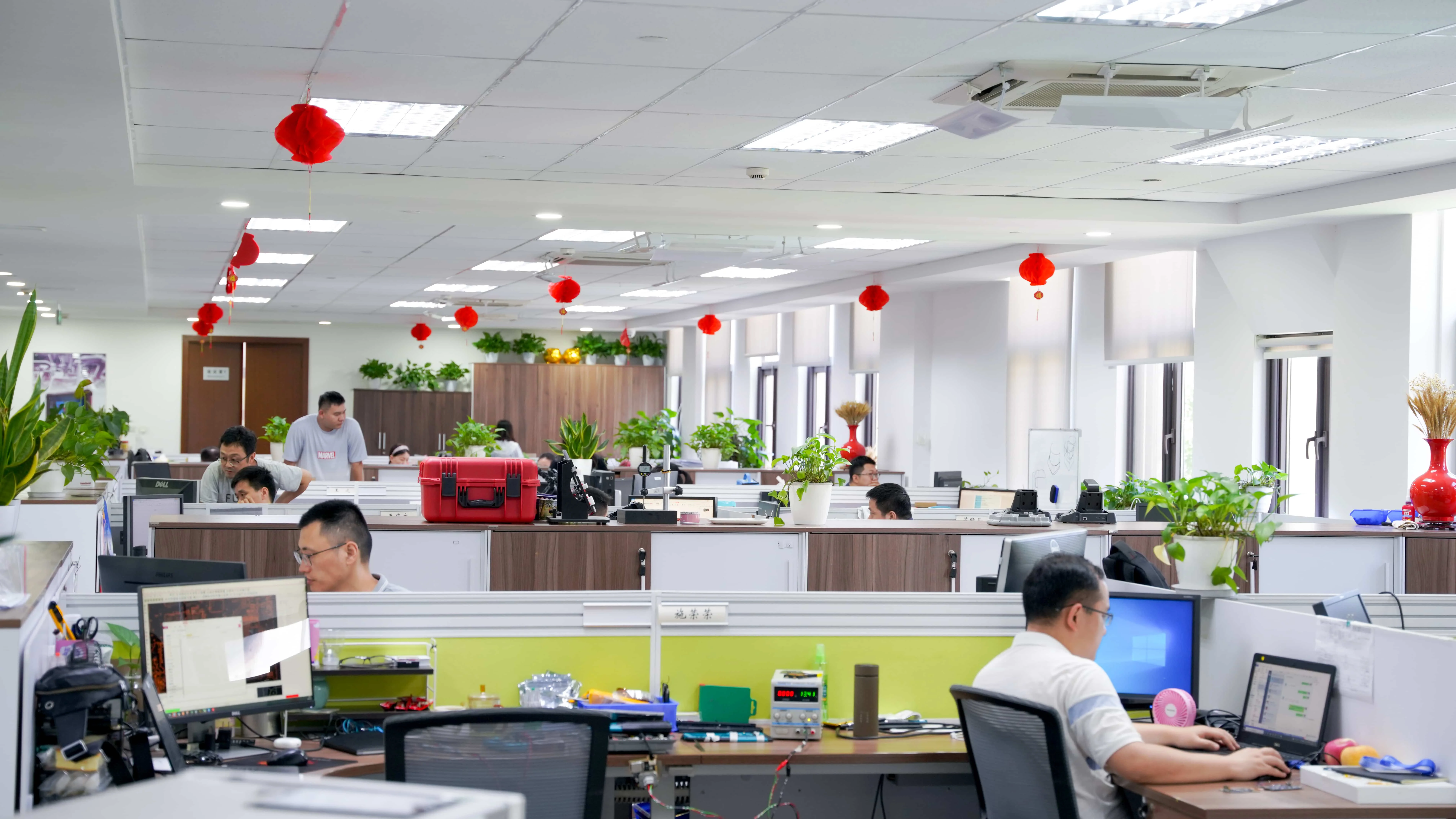 UW56S Version 10 Zoll hochauflösendes, robustes Win.11-Tablet, QR-Code-Scanner, Lagergebrauch