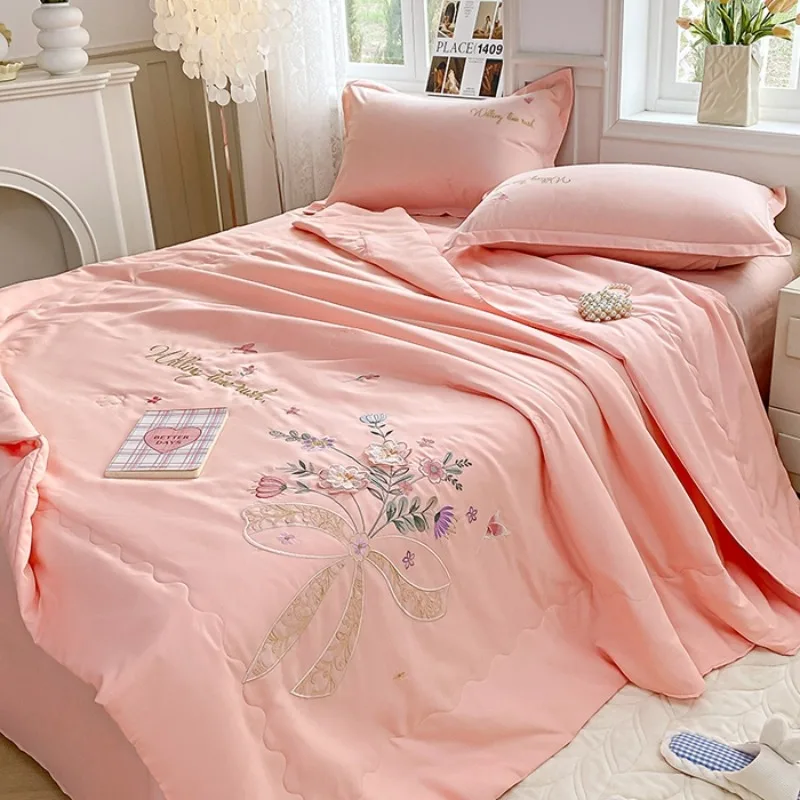 Super soft washed cotton three-dimensional flower embroidered summer quilt four-piece set A solid color summer quilt