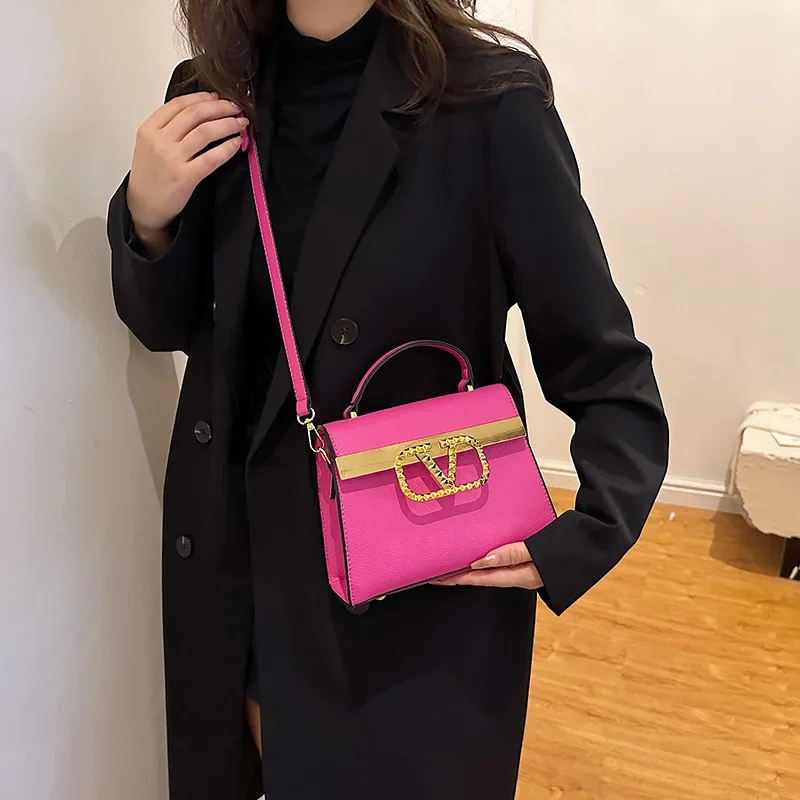 

New in 2025 Winter - Women's Small - Batch Bowling Bag, Fashionable, Handheld/Shoulder/Crossbody, Trendy Look