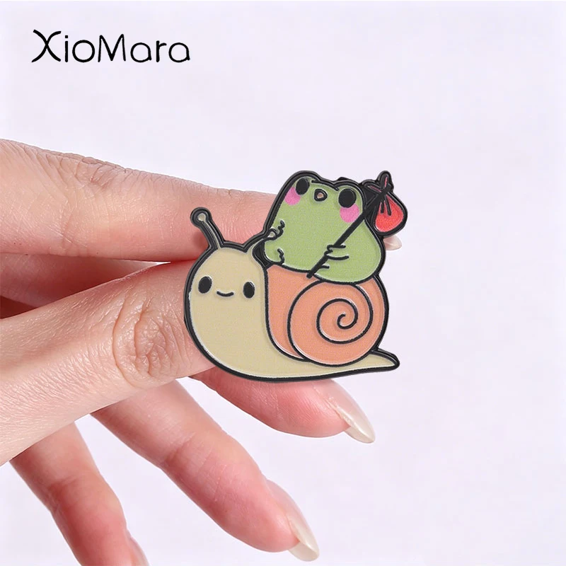 Cute Cartoon Frog Riding Snail Badge Funny Creative Animal Enamel Pins Fashion Lapel Metal Brooch Backpack Clothes Jewelry Gift
