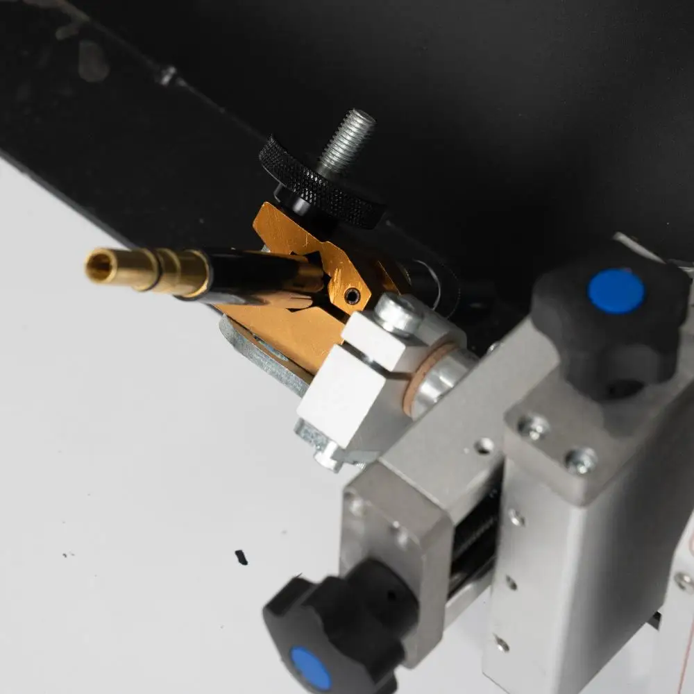 

Оборудование для сварочной каретки Сверхмощная сварочная каретка Mig Ka-H5 Электрическая сварочная тележка с боковым сосанием