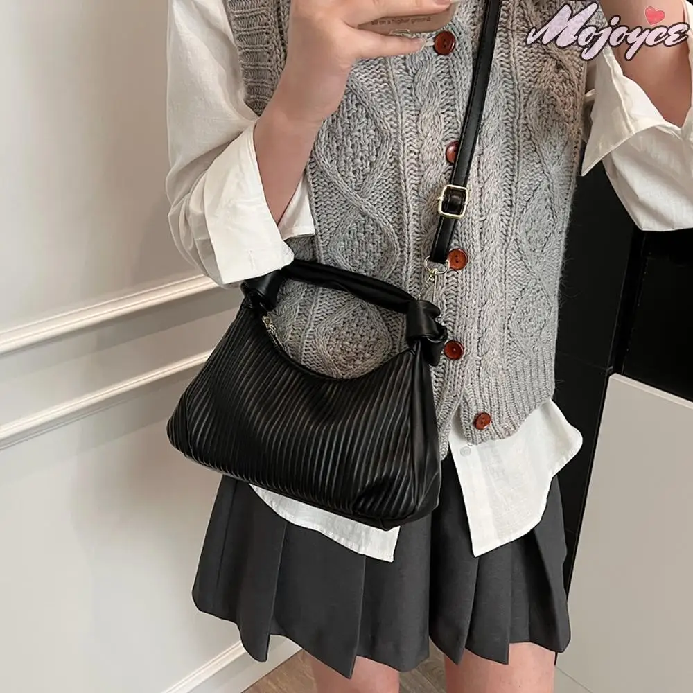 

Women PU Crescent Shoulder Purse Large Capacity Trendy Designer Handbag Zipper Simple Carrying Bag Outdoor Travel Crossbody Bag