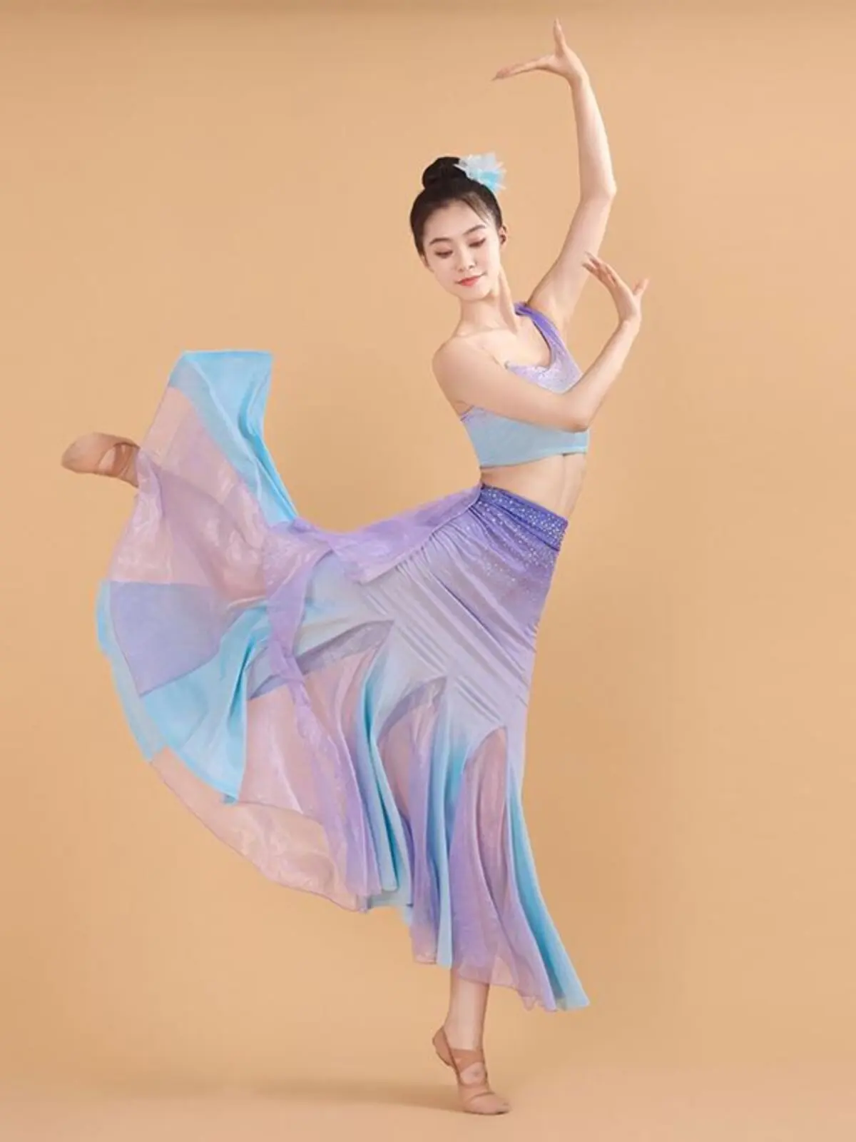 Dai Peacock Dance Costume Glitter Gradient Mermaid Skirt One Shoulder Top Chinese Folk Dance Outfit for Stage Art Exam