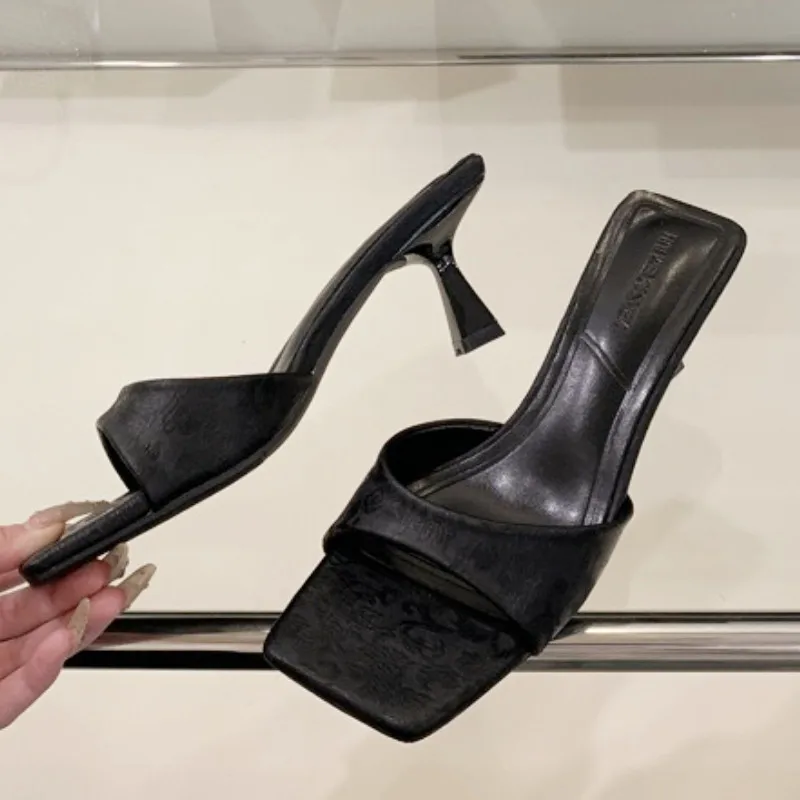 صنادل نسائية حريرية عالية الجودة بمقدمة مربعة الشكل، صنادل كعب رفيعة ضحلة أنيقة ومريحة، أحذية رسمية من العلامة التجارية #6