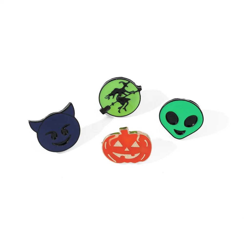 

1 Set Cartoon Personality Cute Halloween Brooch Pumpkin Smiling Face Ghost Little Devil Witch Metal Badge Versatile Accessory