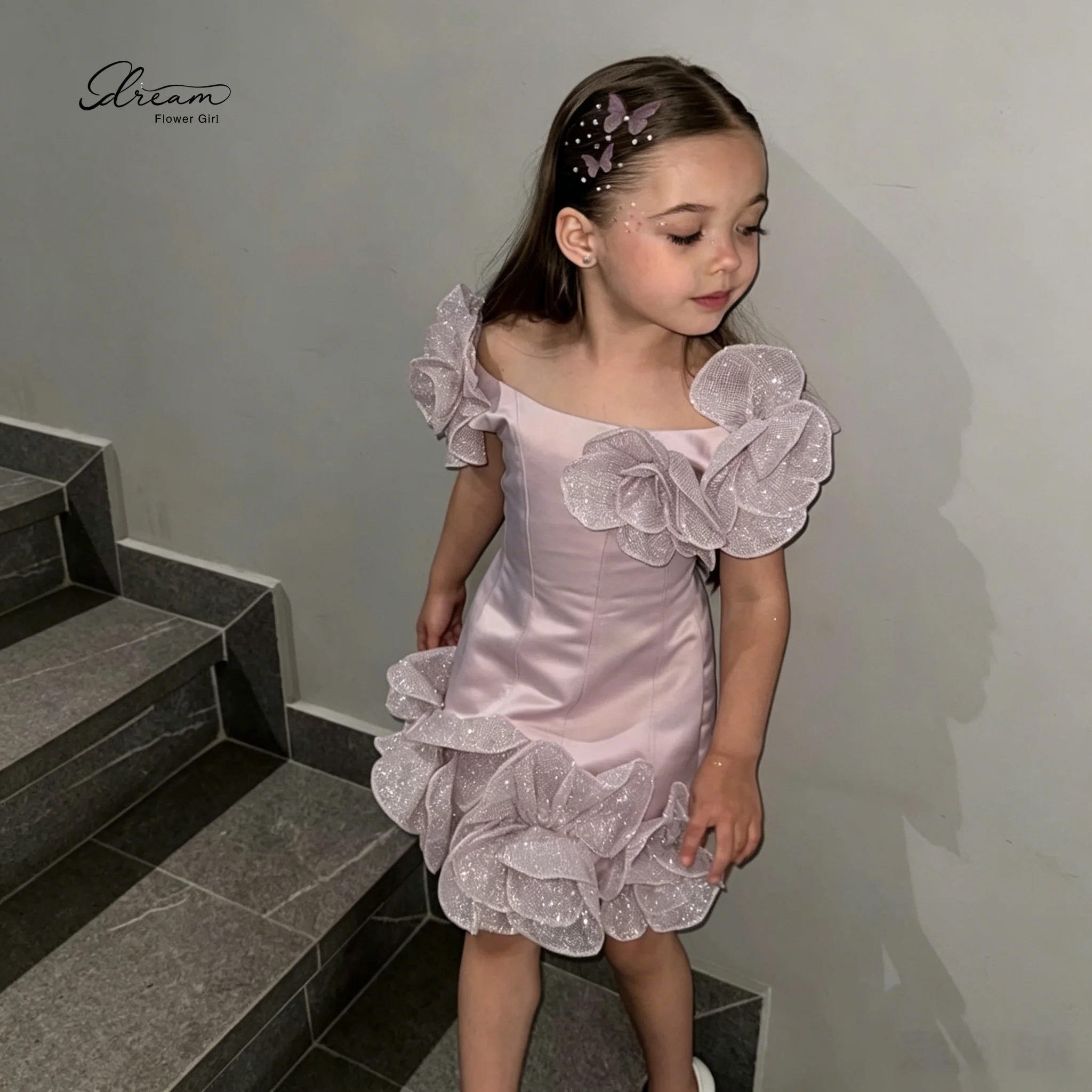 Elegantly Custom-Made Pink Formal Dress for Girls Princess Style Knee-Length Featuring Petal Sleeves and a Lace-Trimmed Hem