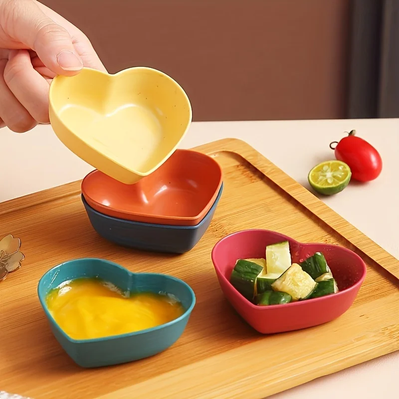 6Pcs Heart-shaped Sauce Dipping Bowls Wheat Straw Soy Sauce Dishes, Mini Dinnerware Plate Condiment Dish for Paste Jam
