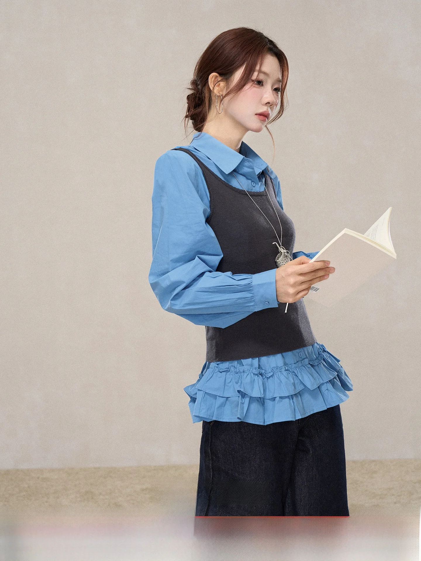 

Корейский женский комплект: топ с кружевным дизайном, утягивающий жилет, синяя блузка с цветочным принтом, свободный крой, длинный рукав, защита от УФ-излучения