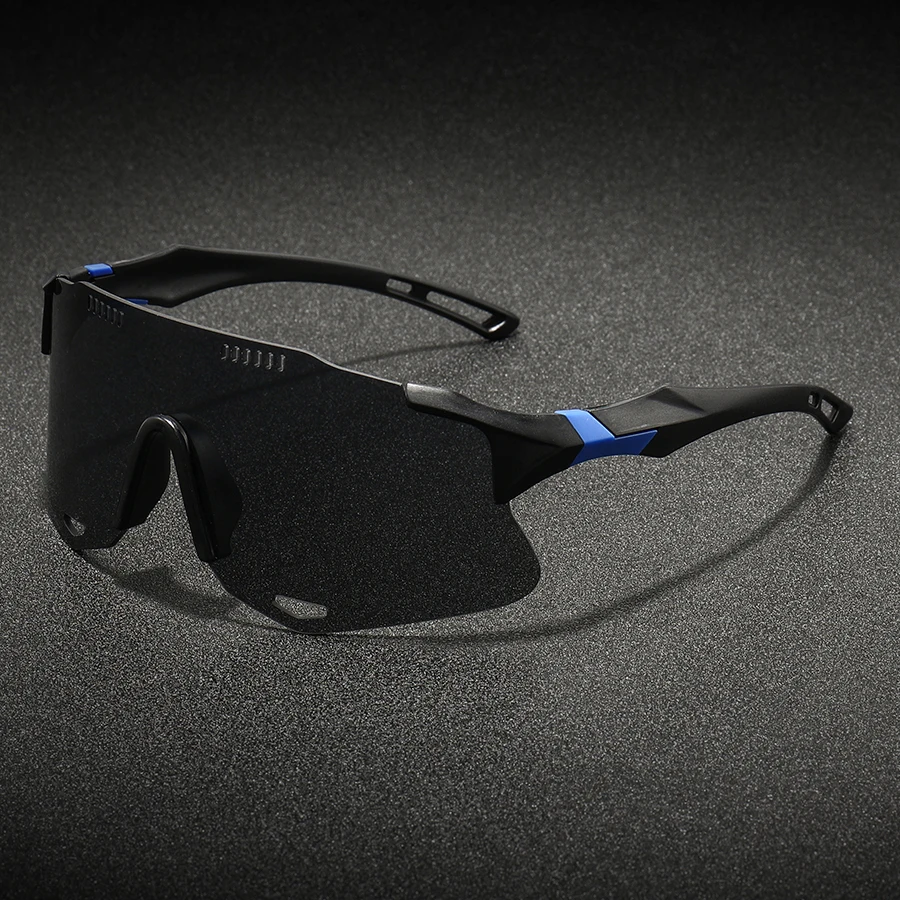 Fashion Sunglasses | Comfortable Oversized Frame | Unisex Casual Wear | Must-Have Holiday & Street-Style Accessory