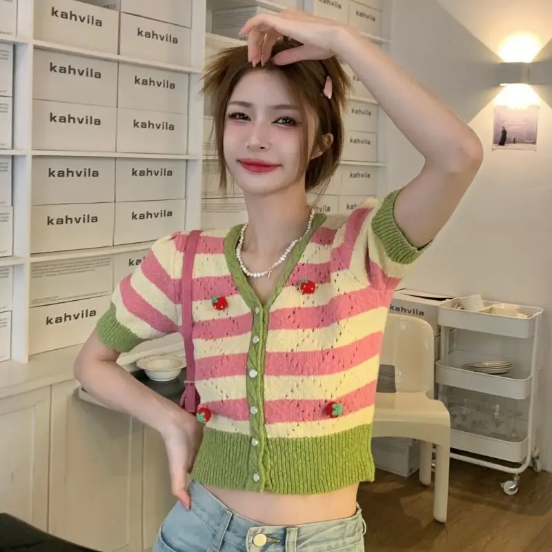 Striped Summer T-shirts Women Ulzzang Slim Students V-neck Vintage Young Y2k Girls Tops Knitwear Popular Ins Short-sleeve Tees
