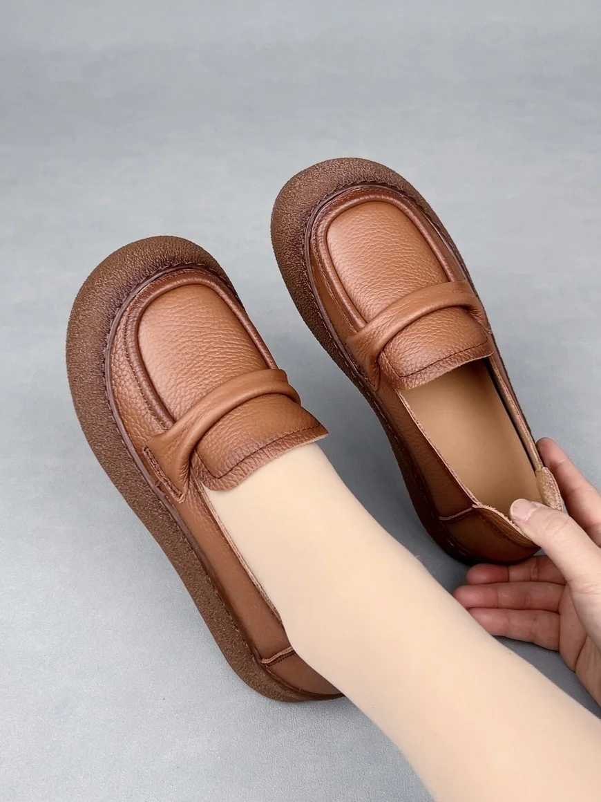 

Новые женские кожаные туфли-лоферы ручной работы на плоской подошве, весенние, в стиле ретро, повседневные, универсальные, для мам, без застежек