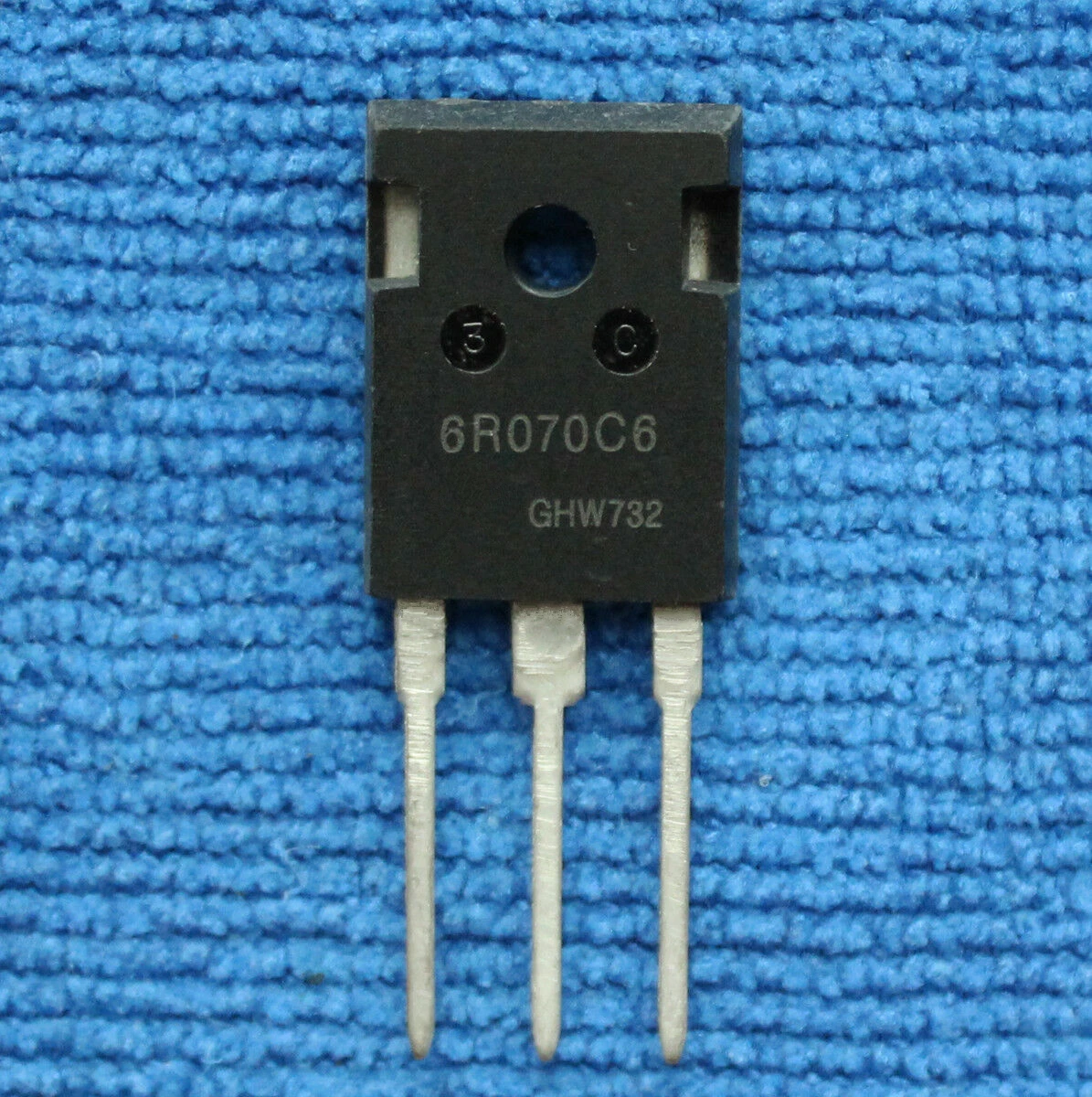 1pcs/lot IPW60R070C6 6R070C6 TO-247 600V 53A In Stock